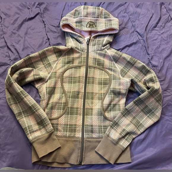 Lululemon plaid jacket beautiful pink plush inside - Picture 2 of 5